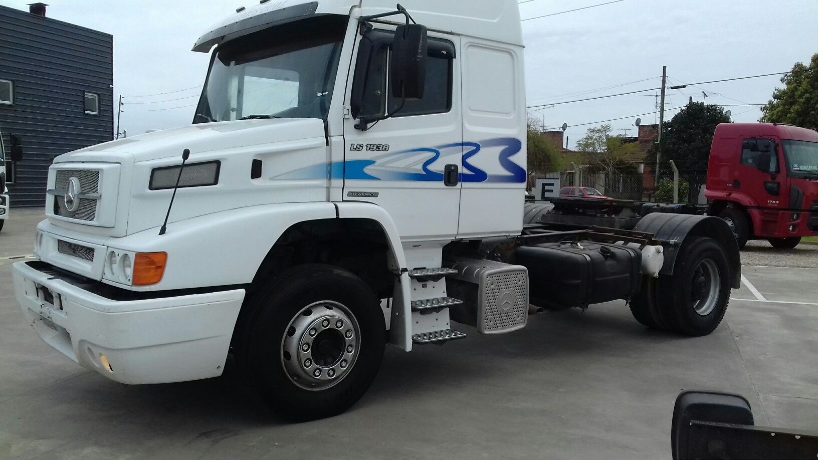 MERCEDEZ BENZ 1938 TRACTOR