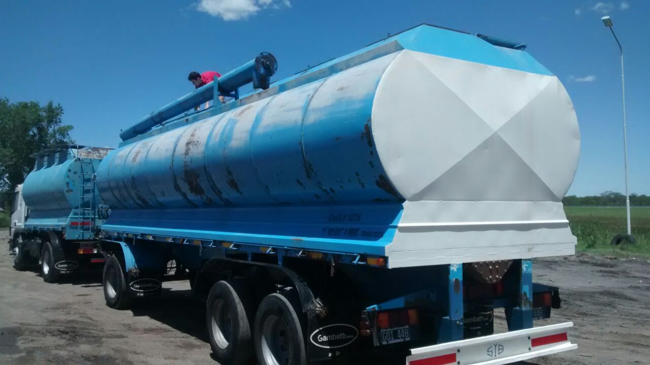 Vendo acoplado tolva Sola y Brusa