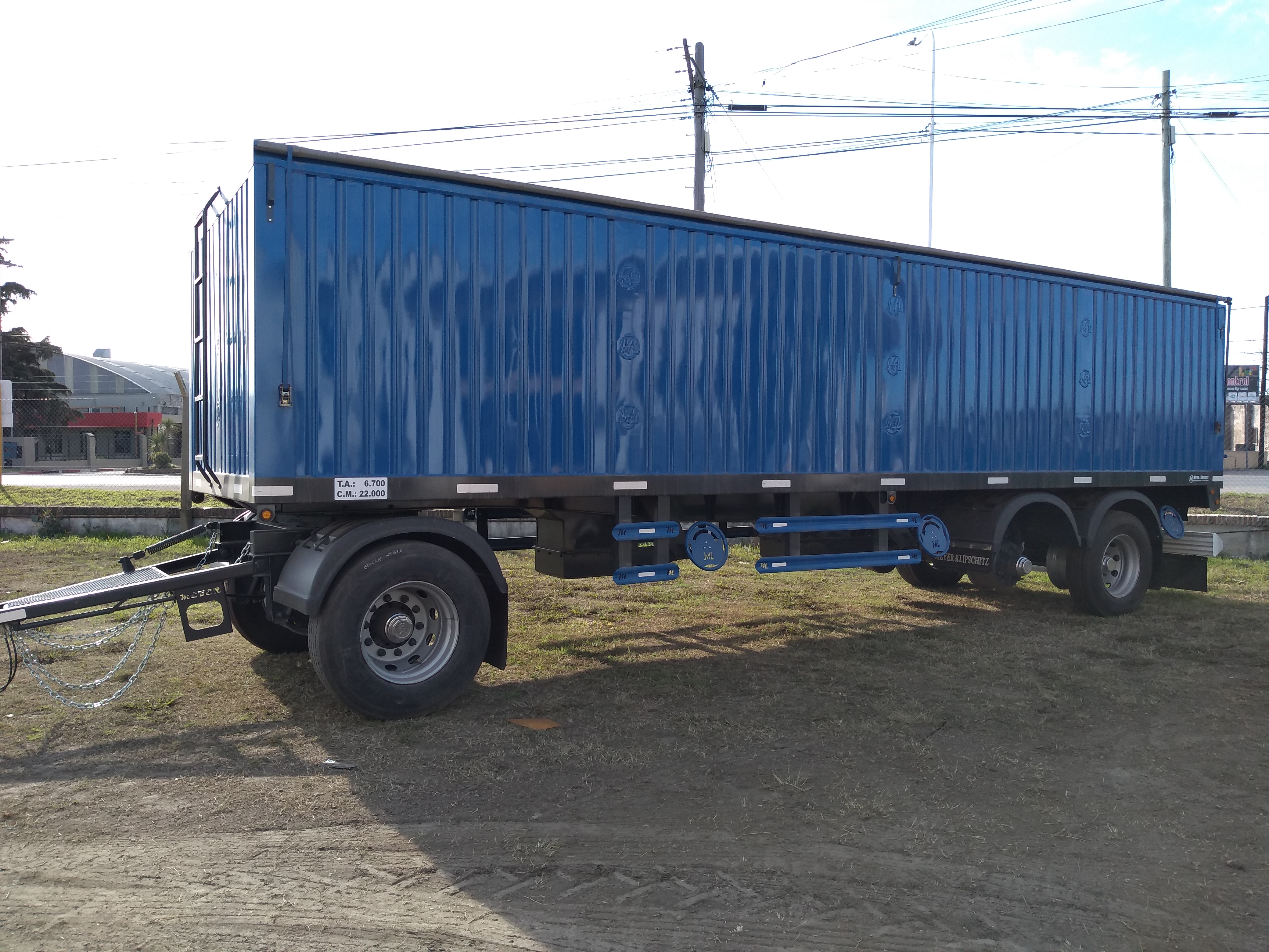 ACOPLADOS Y CARROCERÍAS TOLVAS 0 KM