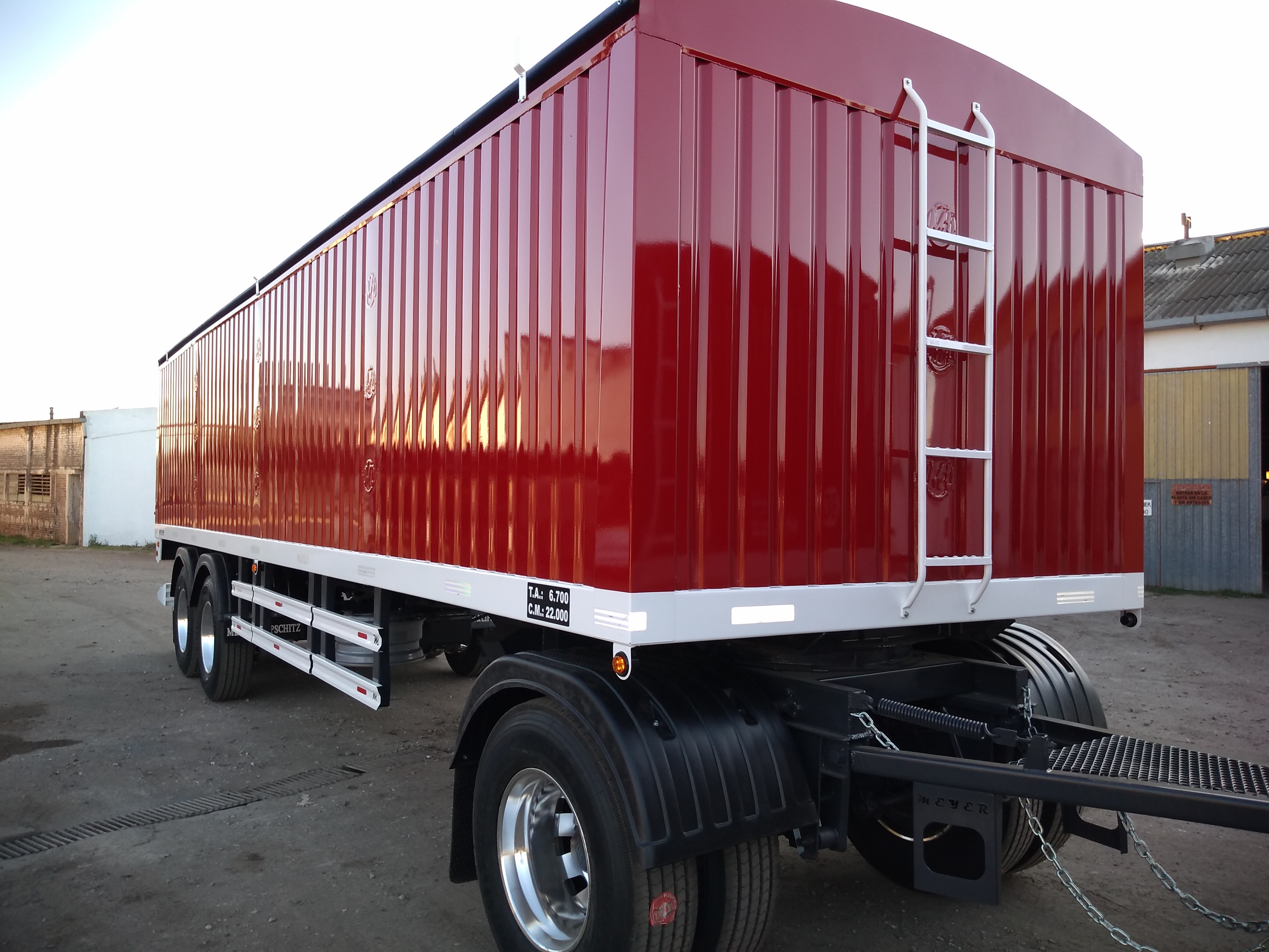 ACOPLADOS Y CARROCERÍAS TOLVAS 0 KM