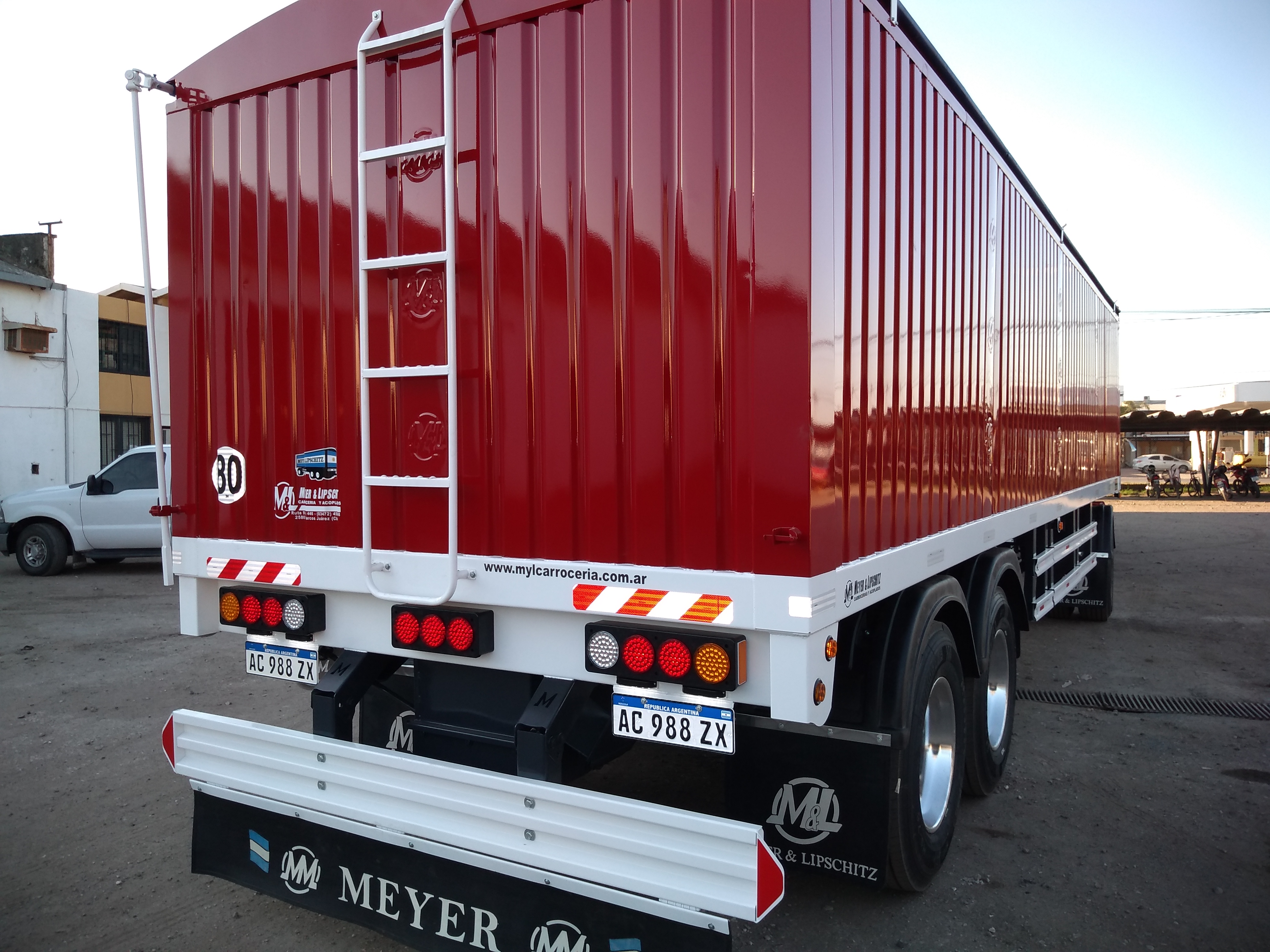 ACOPLADOS Y CARROCERÍAS TOLVAS 0 KM