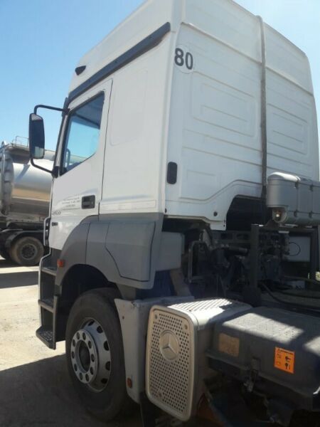 Mercedes Benz…20.35…año 2010…6×2…con eje Boero 1.700.000