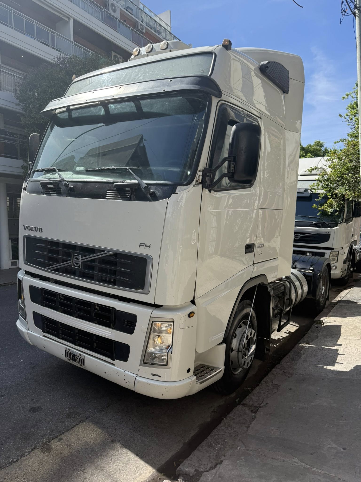 VOLVO FH 400 AÑO 2009 TRACTOR 4X2 SUSPENSION NEUMATICA