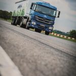 mercedes benz axor en ruta